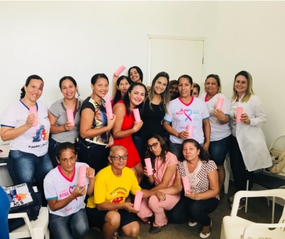 A Primeira Dama Cris Verônica Bragança realizou na manhã desse dia 08 de Março de 2018 - Dia Internacional da Mulher, a Entrega de mimos para as Mulheres