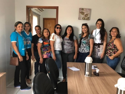 A Primeira Dama Cris Verônica Bragança Queiroz recebeu no dia 13 de Setembro de 2018 a Equipe do Programa Criança Feliz / SETAS